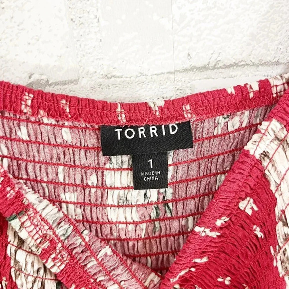 Torrid Faded Red/Pink Floral Smocked Flutter Sleeve Sundress Women's Size 1X - Picture 7 of 9